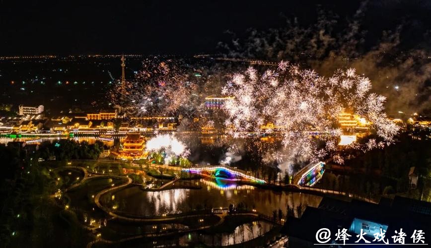 2026长沙新春灯会点亮靖港古镇 2026长沙新春灯会点亮靖港古镇