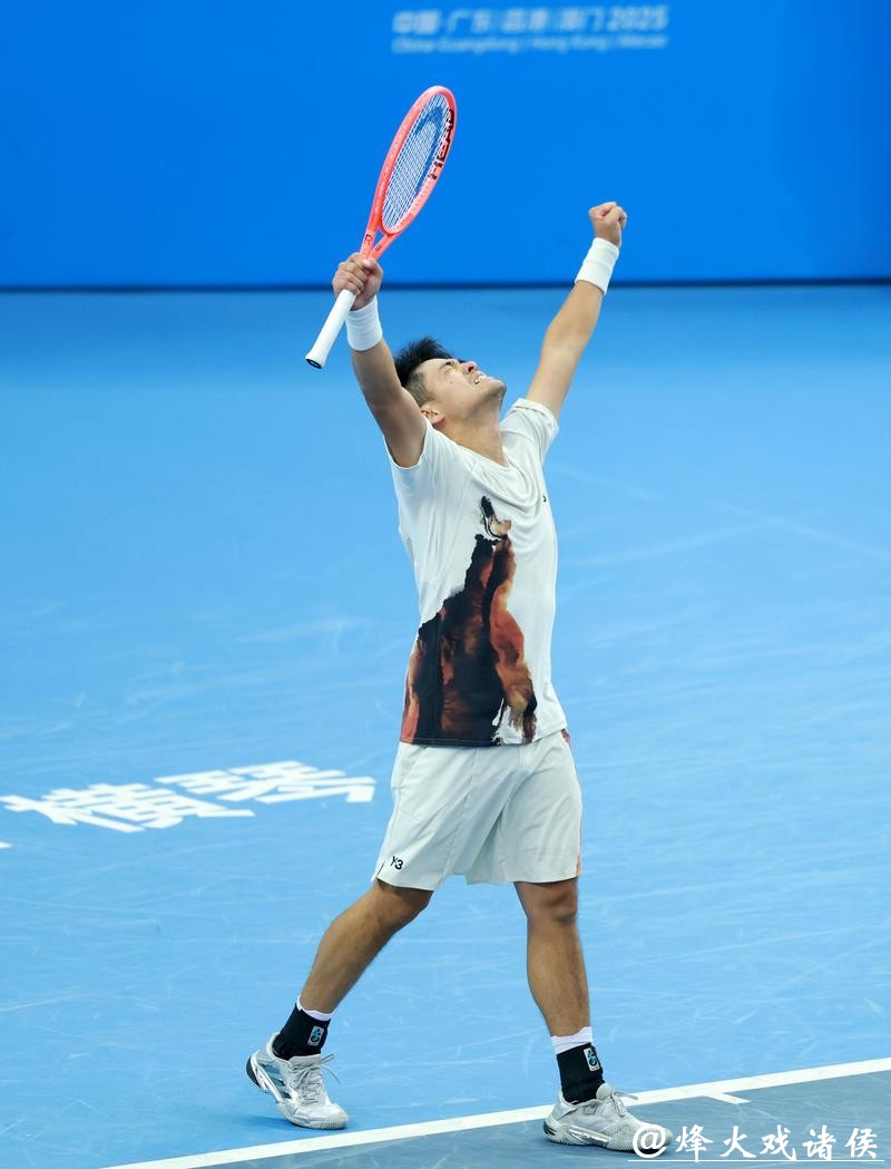 全运会网球赛场:老将圆梦 新秀涌现 全运会网球赛场:老将圆梦 新秀涌现