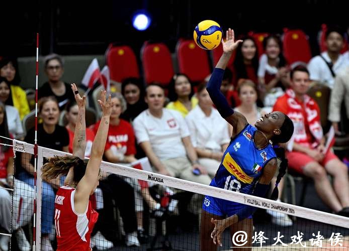 女排世锦赛：意大利队、日本队晋级半决赛